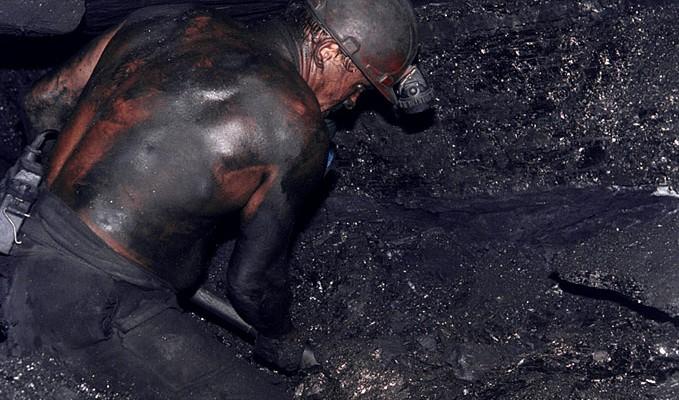 Стаття Горловка: с неработающих шахт «за прогулы» увольняют горняков Утренний город. Донецьк