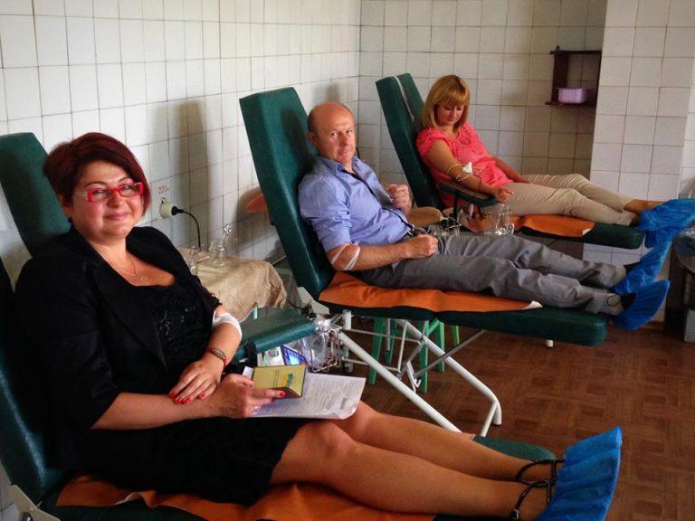 Стаття Прокуроры Донецкой области сдали кровь для больных детей (ФОТО) Утренний город. Донецьк