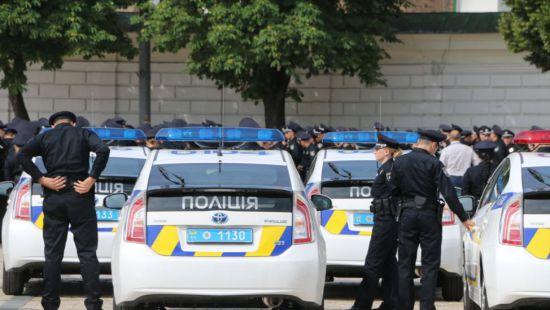 Стаття Сегодня начался набор сотрудников дорожной патрульной полиции Ранкове місто. Донбас