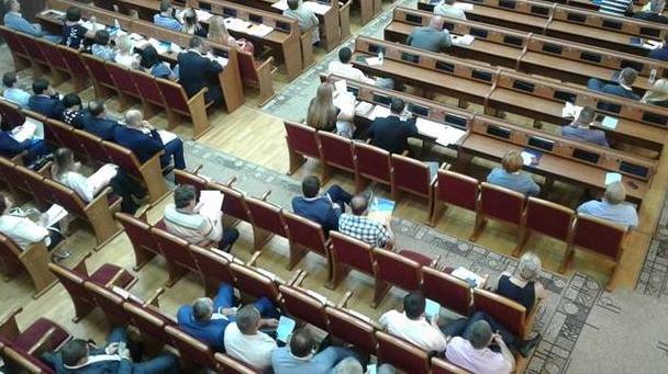 Стаття КИУ составил рейтинг финансовых популистов в Раде Ранкове місто. Донбас