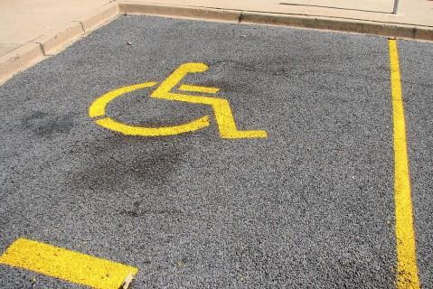 Стаття В Украине многократно увеличен штраф за парковку на местах для лиц с инвалидностью Ранкове місто. Донбас