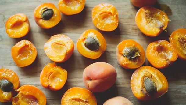 Стаття Сезон абрикоса: выбираем самые вкусные и качественные фрукты Ранкове місто. Донбас