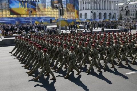 Стаття Стало известно, как пройдут колоны военных по Крещатику во время парада Ранкове місто. Донбас