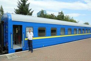 Стаття С кофеваркой и ваккумными туалетами: новые пассажирские вагоны отправляются в рейс Ранкове місто. Донбас