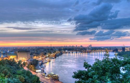 Стаття «Забудьте о Берлине»: австралийцы назвали Киев самым крутым городом Европы Ранкове місто. Донбас