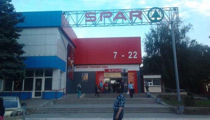 Стаття В «процветающей республике» закончились деньги: в Луганске хотели обложить «данью» супермаркеты Spar Утренний город. Донецьк