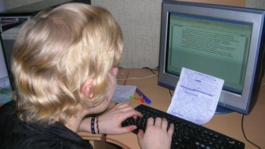 Стаття Школьники из ОРДЛО смогут учить украинский язык онлайн Ранкове місто. Донбас