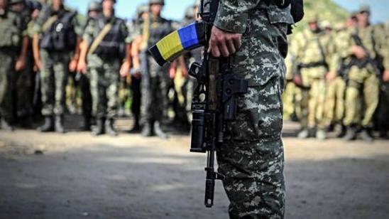 Стаття Офицерам заплатят за поступление на контракт Ранкове місто. Донбас
