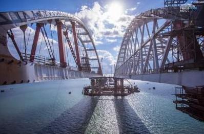 Стаття В Сети появились свежие фото Керченского моста Ранкове місто. Донбас