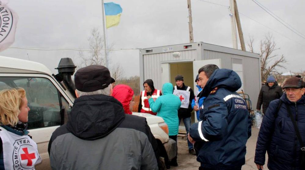 Статья Пересечение линии разграничения под Станицей сделали более безопасным Утренний город. Донецк