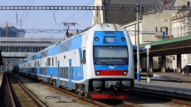 Стаття «Укрзализныця» запустила двухэтажный скоростной поезд «Тернополь-Киев» Ранкове місто. Донбас