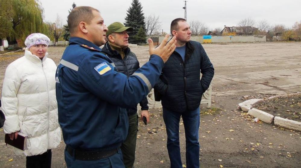 Стаття На КПВВ «Золотое» решают, где разместить пункт обогрева и автобусную остановку Ранкове місто. Донбас