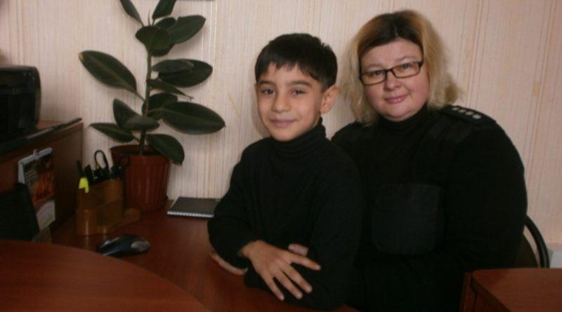 Стаття Женщина-полицейский из Арциза стала мамой для двоих мальчиков-сирот из Луганска Ранкове місто. Донбас