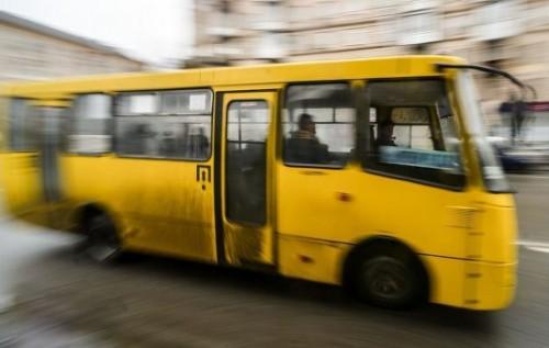 Стаття Настоящая автобусная революция Ранкове місто. Донбас