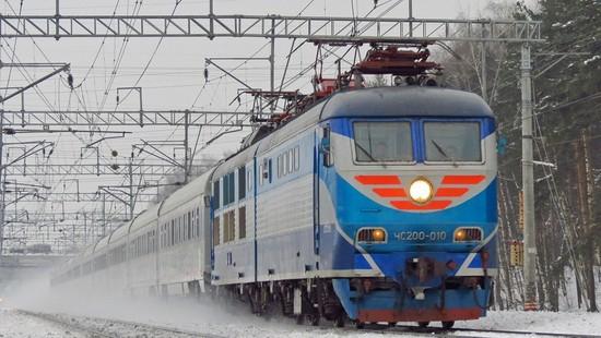 Стаття Поезд «Киев – Ужгород» начал курсировать ежедневно Ранкове місто. Донбас