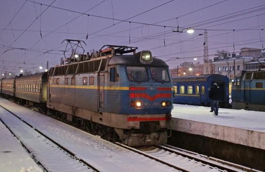 Стаття Поезд Минск - Одесса летом будет ходить через Затоку Ранкове місто. Донбас