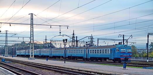 Стаття На Одесской железной дороге можно покупать билеты через терминалы Ранкове місто. Донбас