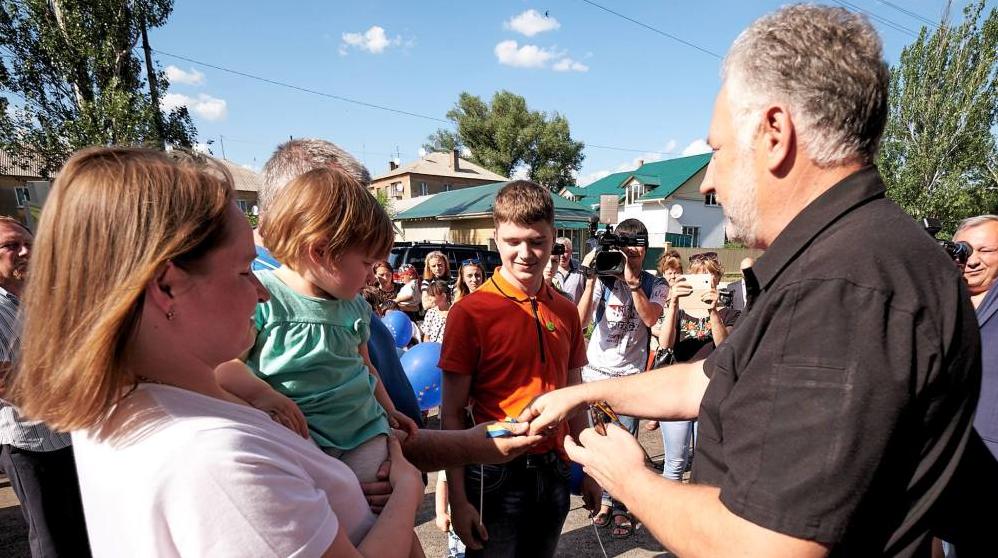 Стаття На Донетчине переселенцам вручили ключи от нового жилья Ранкове місто. Донбас