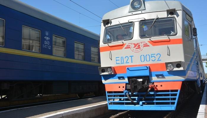 Стаття Поезда на Донбасс совершат дополнительные рейсы ко Дню Конституции Ранкове місто. Донбас