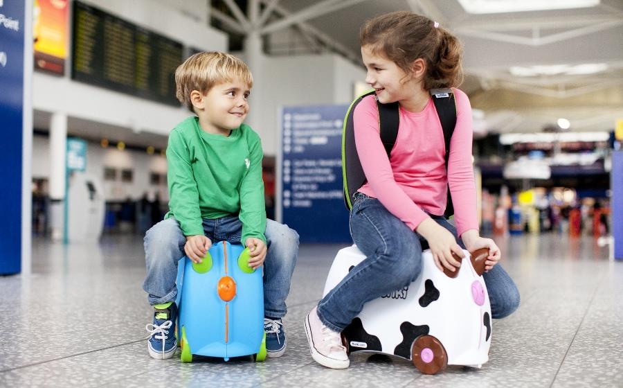Стаття Украинцам упростили правила вывоза ребенка за границу: что изменится? Ранкове місто. Донбас