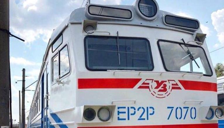Стаття На Донбасс пустили модернизированный поезд (ФОТО) Ранкове місто. Донбас