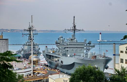 Стаття В Одесской морской академии создается научный центр военно-морских сил Украины Ранкове місто. Донбас