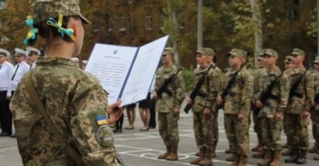 Стаття Женщины на войне: слово нашим хрупким, но мужественным девушкам Ранкове місто. Донбас
