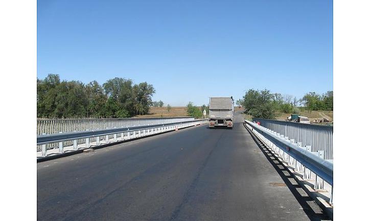 Статья На Донетчине заканчивается капремонт моста через реку Соленая. ФОТО Утренний город. Донецк