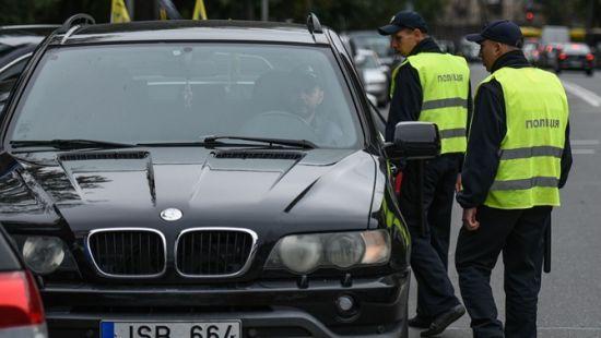 Стаття Утвержден временный порядок растаможки автомобилей на еврономерах Ранкове місто. Донбас