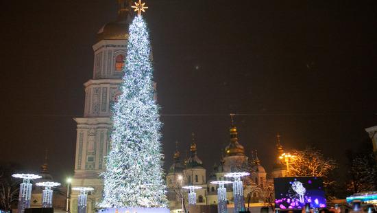 Стаття Главную елку Украины признали самой красивой в Европе (ФОТО) Ранкове місто. Донбас