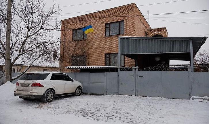 Стаття Многодетная семья переселенцев получила двухэтажный дом в Славянске за 2 миллиона гривен. Фото Ранкове місто. Донбас