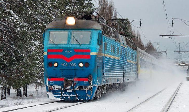 Стаття «Укрзалізниця» призначила додаткові рейси поїзда з Києва на Донбас Ранкове місто. Донбас