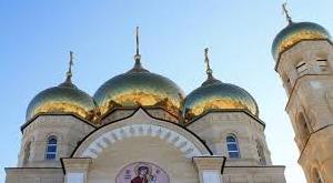 Стаття Оккупанты хотят снести храм ПЦУ в Евпатории Ранкове місто. Донбас