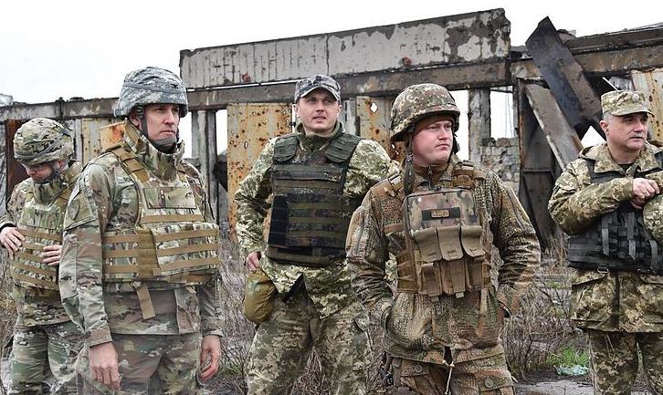 Стаття Американські військові відвідали позиції ЗСУ поблизу Авдіївки. ФОТО Ранкове місто. Донбас