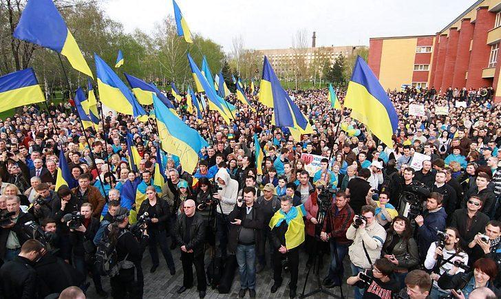 Стаття Пять лет назад в Донецке прошел последний мирный митинг за единую Украину. ФОТО Ранкове місто. Донбас