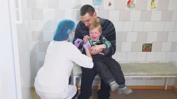 Стаття Украинцы смогут вакцинироваться бесплатно даже в частных клиниках Ранкове місто. Донбас