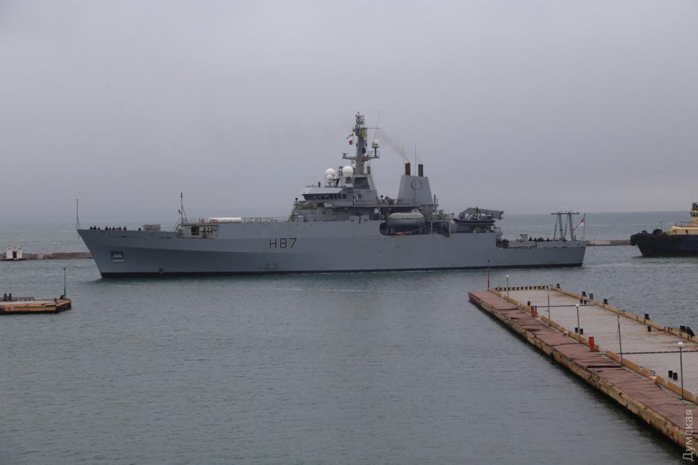 Стаття В Одессу снова зашел британский разведывательный корабль. ФОТО Ранкове місто. Донбас