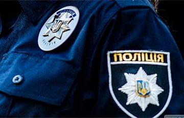 Стаття Украинские полицейские получат новое оружие Ранкове місто. Донбас