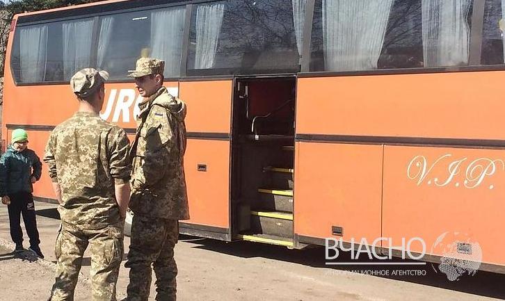 Стаття ВРУ підтримала підвищення штрафів за відмову безкоштовно перевозити бійців АТО Ранкове місто. Донбас