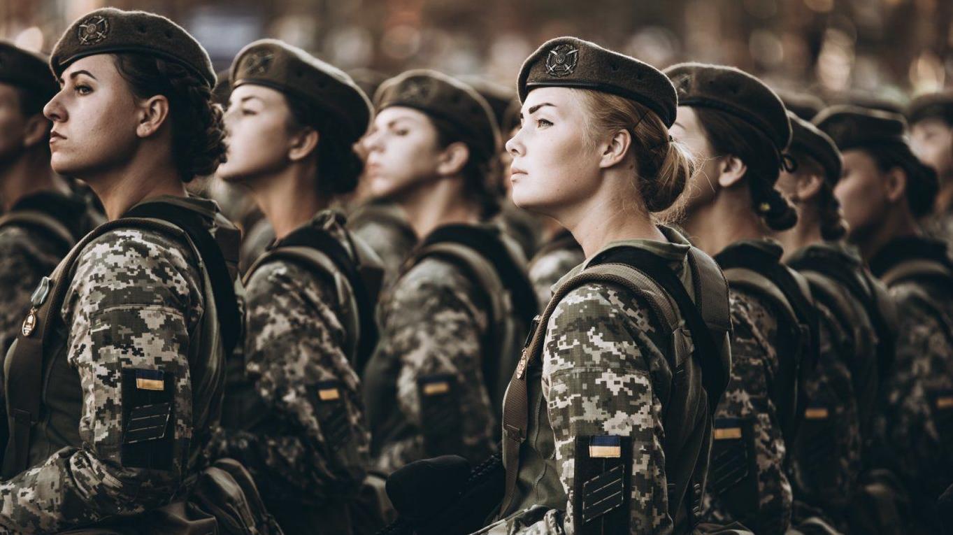 Стаття «Отважные и прекрасные»: в рядах ВСУ числится более 12 тысяч женщин-ветеранов АТО Ранкове місто. Донбас