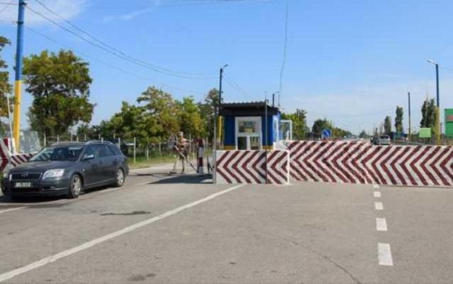 Стаття Пункт Каланчак на админгранице с Крымом не будет пропускать автомобили Ранкове місто. Донбас