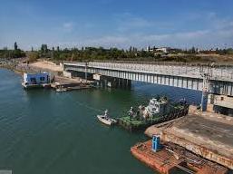 Стаття Мэрия Черноморска готова передать в госсобственность недостроенный мост через Сухой лиман Ранкове місто. Донбас