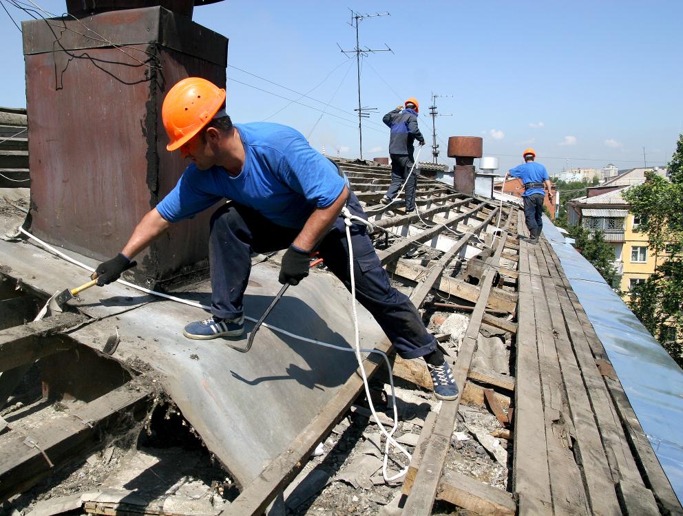 Стаття Местным жителям Водяного подарили строительные материалы Ранкове місто. Донбас