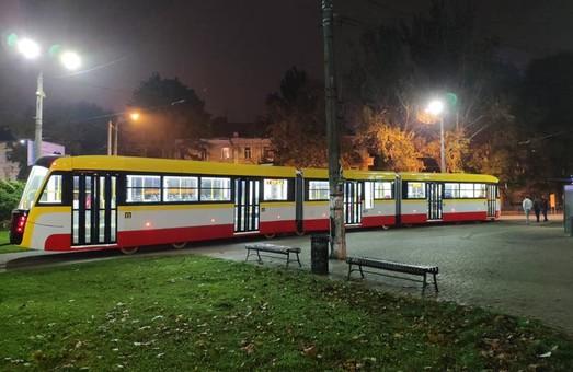 Стаття В Одесі тестують найдовший в Україні трамвай Ранкове місто. Донбас