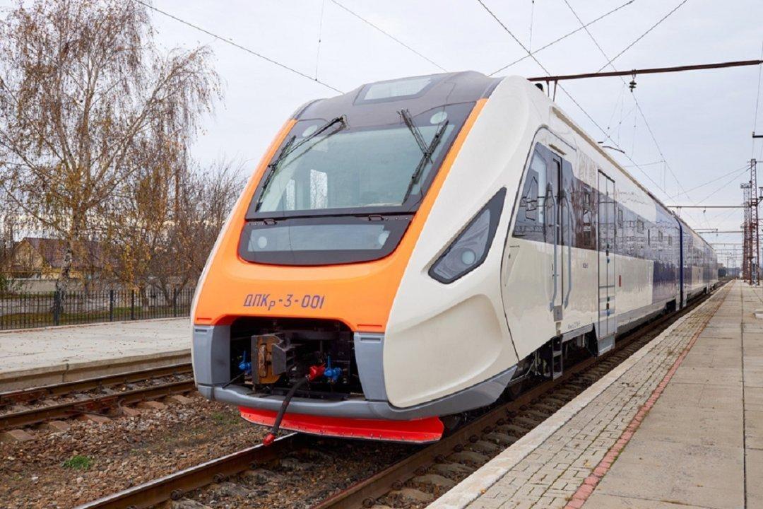 Стаття Крюковский вагоностроительный завод выпустил на железную дорогу новый поезд (ФОТО) Ранкове місто. Донбас