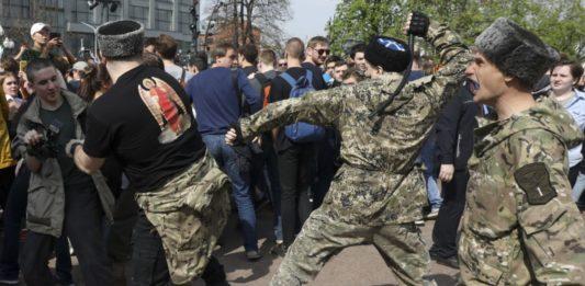 Стаття В Крыму «казаки» работают на полицию оккупантов Ранкове місто. Донбас