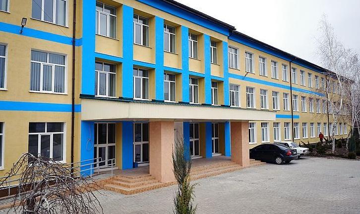 Стаття У Сіверську завершується ремонт опорної школи. ФОТО Ранкове місто. Донбас