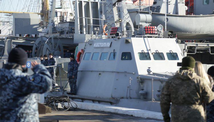 Стаття В Одессе представили седьмой военный катер, который войдет в ВМСУ (фоторепортаж) Ранкове місто. Донбас
