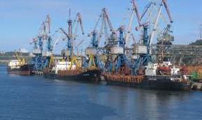 Стаття Чотири великі компанії хочуть інвестувати у розвиток Херсонського порту Ранкове місто. Донбас