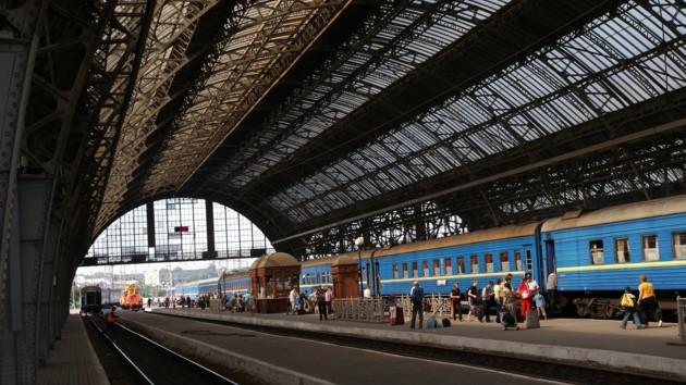 Стаття У Львові на залізниці відкрили пункт контролю через державний кордон Ранкове місто. Донбас